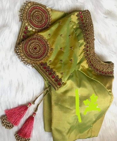 Latest 20 Bead Work Saree Blouse Designs For 2020 Yellow Sari, Ethnic Gowns, Short Hand, Sari Design, Aari Blouse, Wedding Saree Blouse Designs, Traditional Blouse Designs, Cutwork Blouse Designs, New Blouse Designs