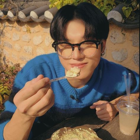 Ateez wooyoung eating ice cream and smiling Behind Photo, Bf Material, Woo Young, Kim Hongjoong, Fan Fiction, Jung Kook, Kpop Wallpaper, One Team, Kpop Groups