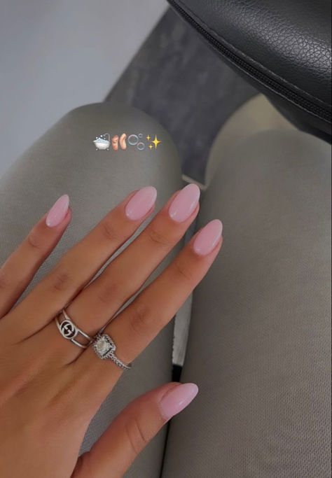 Milky Pink Nails, Paznokcie Hello Kitty, Kutek Disney, Milky Pink, Baby Pink Nails, Milky Nails, Smink Inspiration, Summery Nails, Basic Nails