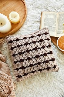 Ravelry: Coffee Bean Cushion pattern by Hobbydingen Crochet Towels, Pet Sweaters, Crochet Towel, Accessories Crochet, Crochet Decor, Crochet Dishcloths, Plant Hangers, Cushion Pattern, Coffee Bean