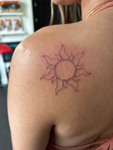 Sun In Rapunzel, Rapunzels Flower Tattoo, Repunzal Tattoo Ideas, Rapenzul Tattoo, Disney Word Tattoos, You Were My New Dream Tangled Tattoo, Tangled Tiny Tattoo, Rapunzel Tangled Tattoo, Tangled Movie Tattoos