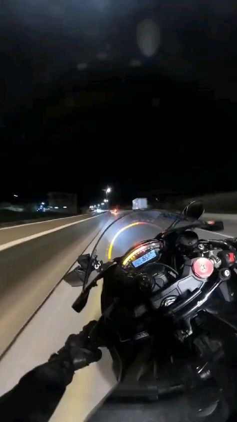 Late Night Motorcycle Ride Video, Ngebut Naik Motor, Video Geng Motor Wattpad, Motor Ride Night, Night Ride Video, Motor Gif, Night Ride Motorcycle Aesthetic, Night Ride Motorcycle, Bike Riding Video