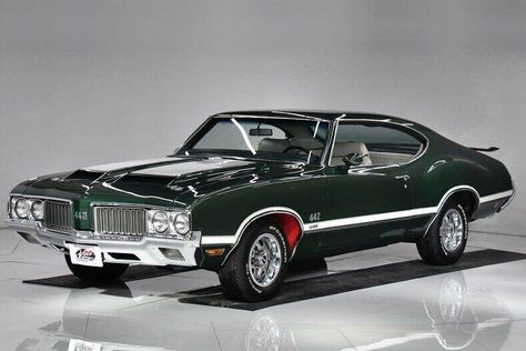 1970 Oldsmobile 442 For Sale in Volo, IL 1970 Oldsmobile Cutlass Supreme, 442 Oldsmobile, 1972 Cutlass, 1969 Oldsmobile Cutlass, 1970 Oldsmobile 442, Trippy Pictures, Olds 442, Aerospace Design, Classic Cars Chevy