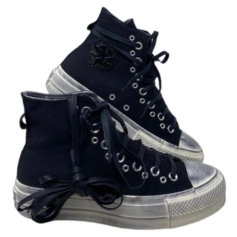 Converse Chuck Taylor Lift Platform Punk Black Women's Canvas High Shoes A07679c Brand New With Box No Lid. 100% Authentic! Bold. Edgy. The Right Amount Of Loud. The All Star Lift Channels Punk Culture With A Hardware-Focused Design. Extra Eyelets Add A Unique Look To A Classic Style, While A Lightweight Platform Boosts You Higher. Topped Off With A Burnished Rubber Outsole, These High-Tops Bring That "Straight From The Mosh-Pit" Aesthetic. High-Top Punk With A Canvas Upper Eva Cushioning For Li Low Platform Shoes, Emo Sneakers, Emo Shoes, Alt Shoes, Goth Outfit Inspo, Punk Clothes, Grunge Shoes, Alternative Shoes, Punk Culture