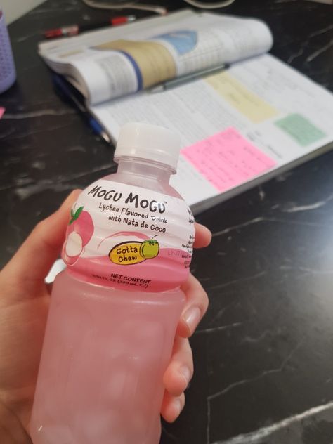 Drinks mogu mogu lychee Mogu Mogu Lychee, Drinks Alcohol Snapchat Story, Lychee Drink, Fun Snaps, Mogu Mogu, Snap Pics, Drink Juice, Food Snap, Ancient Drawings