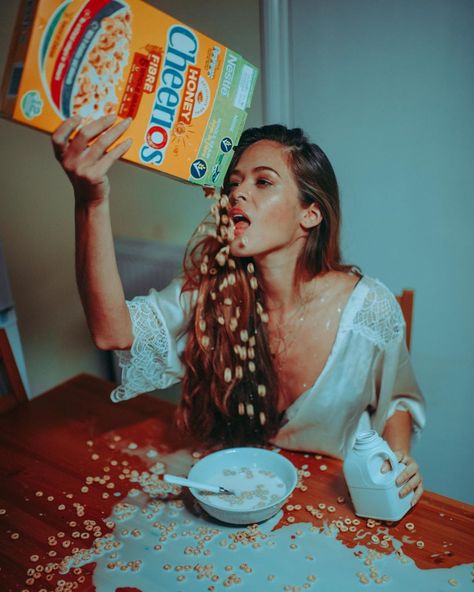 Cereals Photography, Milk Fashion, Fridge Photos, Eating Cereal, Duvet Day, Breakfast Photo, Cereal Killer, Food Photoshoot, Instagram Breakfast