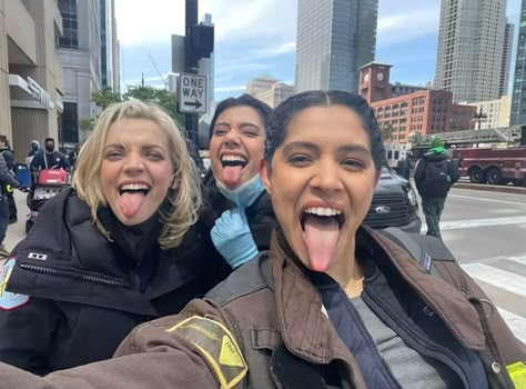 Chicago Fire Brett, Hunter Deno, Miranda Rae Mayo, Chicago Fire Cast, Sylvie Brett, Kara Killmer, Miranda Rae, Fire Bts, Chicago Crossover