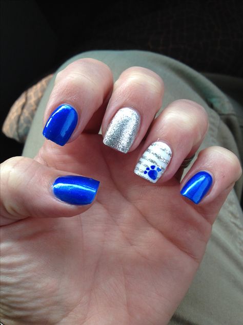 University of Kentucky Manicure University Of Kentucky Nails, Sport Nail Designs, Blue Black White Nails, Byu Football Nails, Team Spirit Nails, Blue Basketball Nails, Blue And White Football Nails, Football Nails Design Purple, Kentucky Nails