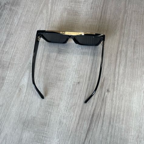 LOUIS VUITTON EVIDENCE SUNGLASSES Louis Vuitton Evidence Sunglasses, Black Case, Sunglasses Case, Louis Vuitton, Sunglasses, Jewelry Watches, Plus Fashion, Outfit Inspo, Jeans Shoes