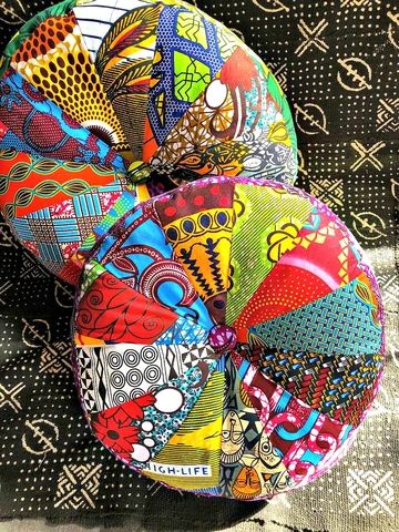 Fabric Gift Ideas, African Print Pillows, Africa Decor, African Christmas, African Inspired Decor, African Gifts, African Crafts, African Accessories, African Textile