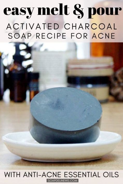 Easy activated charcoal melt and pour soap recipe for beginners with an acne fighting essential oil blend. This beginner no lye soap recipe creates a natural facial soap with activated charcoal, sea buckthorn oil and anti-acne essential oils. An easy melt and pour soap recipe for beginners, this homemade activated charcoal melt and pour soap recipe is not quick and easy to make. It's also a great addition to your natural skin care routine as part of your daily beauty regimen for acne free skin. Diy Charcoal Soap, Lye Soap Recipe, Charcoal Soap Recipe, Anti Acne Skin Care, Diy Charcoal, Diy Soap Bars, Recipe For Beginners, Diy Soap Recipe, Lye Soap