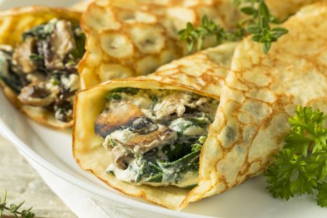 Authentic French Crepes Recipe, Crepe Recipe Savory, Mushroom Crepe, French Crepe Recipe, Crepes Filling, French Crepes, Goat Cheese Recipes, Savory Crepes, Crepe Recipes