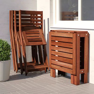 Ikea Applaro, Klein Balkon Decor, Ikea Outdoor Furniture, Ikea Outdoor, Wooden Outdoor Furniture, Chairs Outdoor, Outdoor Folding Chairs, Balcony Furniture, Small Balcony Decor