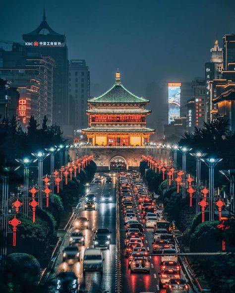 XIAN -西安, one of the most beautiful city in China for it’s night view... #amigosdeChina . . . . Author? Xian China Aesthetic, Taiwan Street Photography, Xi An China, China City Aesthetic, Beijing China Aesthetic, China Cities, China Vacation, China Aesthetic, Chinese Cities