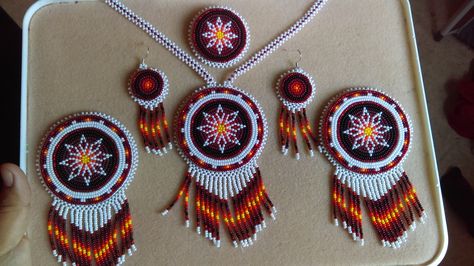 Choctaw beadwork Choctaw Regalia, Choctaw Jewelry, Gunstock Club, Choctaw Beadwork, Indigenous Beadwork, Beaded Medallion, Bead Bottle, Coin Belt, Jewelry Looks