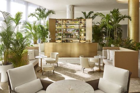 Hotel Lobbies & Rooms - Custom Furniture Maker - New York | SENTIENT Best Hotels In Miami, Edition Miami, Miami Beach Edition, Urban Hotels, Miami Beach Hotels, Edition Hotel, Hotel Lobby Design, Yabu Pushelberg, Miami Hotels