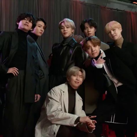 "When BTS fans talk about the group’s world domination, they’re not exaggerating. Following the release of their new Japanese album, 'Map of the Soul 7: THE JOURNEY', the Korean pop septet now claims the bestselling album of 2020 in the United States, Korea, Japan and worldwide." #music #bts #MAP_OF_THE_SOUL_7 #MapOfTheSoul7TheJourney #Japan #US #worldwide #album #best #selling #units #streams #sales #record #success #btsarmy #btsxarmy Grammys 2020, V Chibi, V Bta, Bts Group Picture, Bts Group Photos, V Video, Bts Concept Photo, Bts Aesthetic Pictures, Boy Group