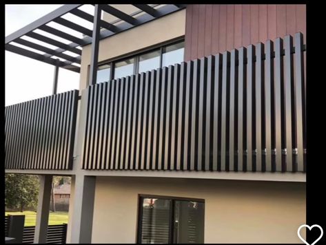 Terrace Stairs Outdoor Metal, Modern Balustrade Exterior, Balustrade Ideas Outdoor Balconies, Balcony Fence Ideas Railings, Balcony Grill Design Railings, Balcony Railing Ideas, Terrace Fence, Railing Balkon, Balcony Screen