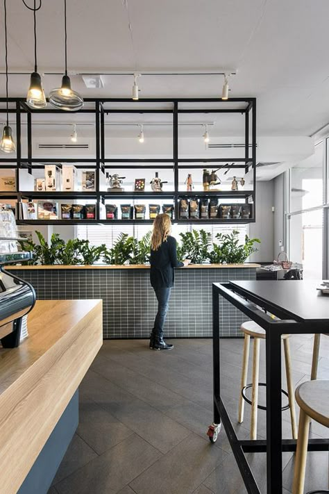 Cafe Shelving, Restaurant Shelves, Restaurant Shelving, Coffee Shop Concept, Industrial Cafe, Casa Cook, Industrial Kitchen Design, Shelving Design, Concept Ideas