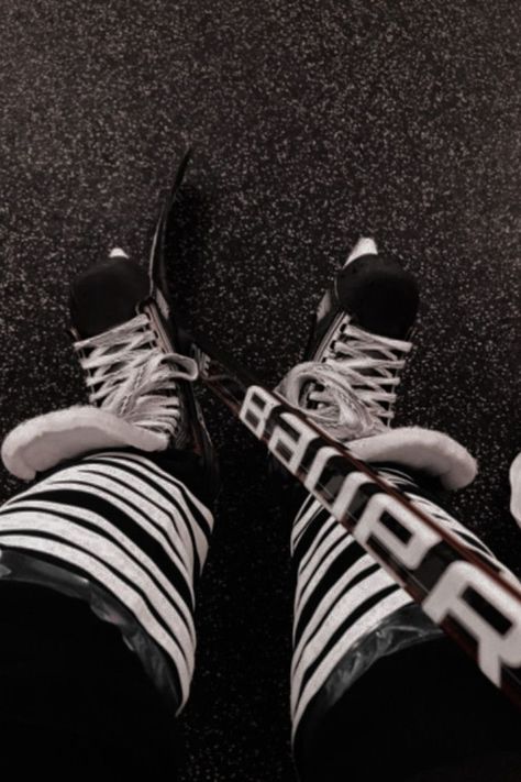 Nathan Hawkins, Nhl Aesthetic, Hockey Aesthetic, Hockey Pictures, Playing For Keeps, Hockey Girl, Ice Hockey Players, Hockey Life, Sports Romance