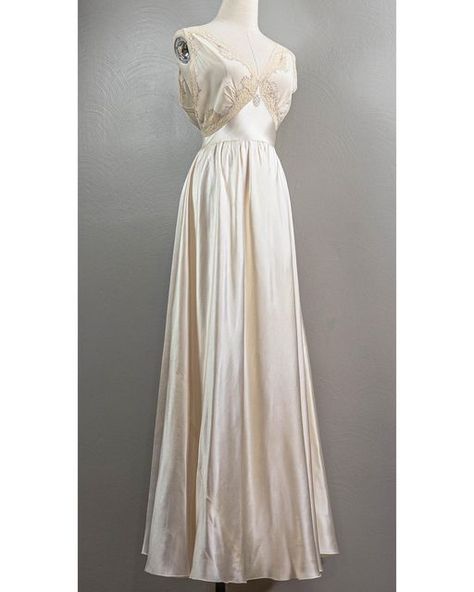 Alt Wedding Dress, 40s Dress, Silk Dress Vintage, Vintage Slip Dress, 1930s Dress, Vintage Nightgown, 1930s Fashion, Fashion Inspiration Design, Silk Charmeuse