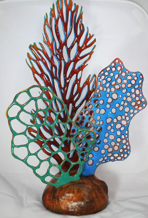 Ceramic Coral Reefs, Coral Drawing, Coral Reef Art, Coral Sculpture, Sea Sculpture, Coral Art, Ceramic Art Sculpture, Education Inspiration, Sculpture Metal