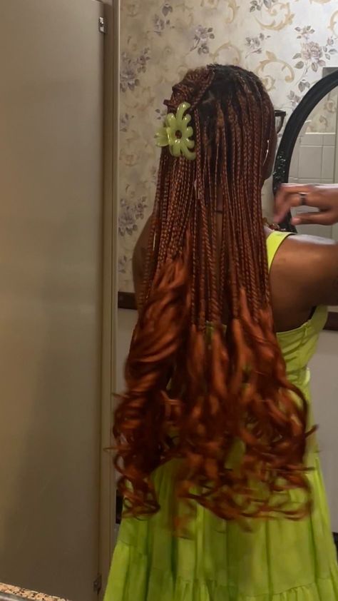 Red French Curl Braids, Ginger French Curl Braids, Blackgirl Hairstyle, Braid Maintenance, Braids Blackgirl, Birthday Braids, Weave Curls, French Curl Braids, French Curls