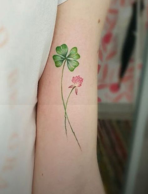 Four Leaf Clover Tattoo Design, 4 Leaf Clover Tattoo For Women, Inner Thigh Tattoos, Moms Tattoo, Leaf Clover Tattoo, Four Leaf Clover Tattoo, Shamrock Flower, Clover Tattoo, Clover Tattoos