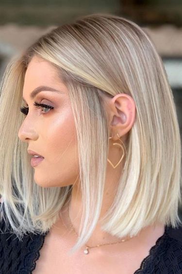 Short Hairstyles For Thick Hair, Blonde Hair Looks, Blonde Hair With Highlights, Long Bob Hairstyles, Penteado Cabelo Curto, Brown Blonde Hair, Haircut For Thick Hair, Short Blonde, Short Blonde Hair