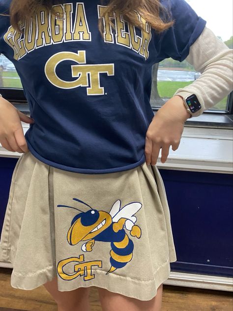 Georgia tech yellow jackets college decison day inspo Georgia Tech Game Day Outfit, Georgia Tech Aesthetic, College Decision Day, College Student Outfits, College Skirt, Decision Day, College Decision, 2023 Moodboard, Tech Outfit