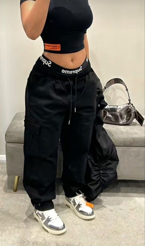 Cargo Pants Fits Women, Swaggy Outfits Women, Casual Baddie Fits, Swaggy Outfits For School, Trendy Baddie Outfits, Baddie Streetwear Outfits, Curvy Streetwear, Estilo Baddie Girl, Pakaian Hipster