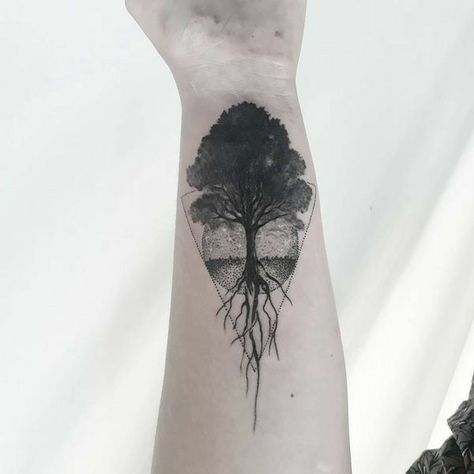 Oak Tattoo, Celtic Tree Tattoos, Tree Roots Tattoo, Tree Sleeve Tattoo, Tree Tattoo Back, Roots Tattoo, Willow Oak, Oak Tree Tattoo, Tattoo Tree