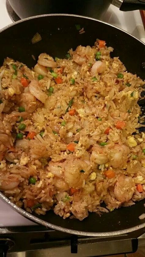 Fried Rice Aesthetic, Cooked Chicken Recipes, Better Than Takeout, Shrimp Fried Rice, Soul Food Dinner, Food Babe, Food Therapy, Healthy Food Motivation, Food Recepie