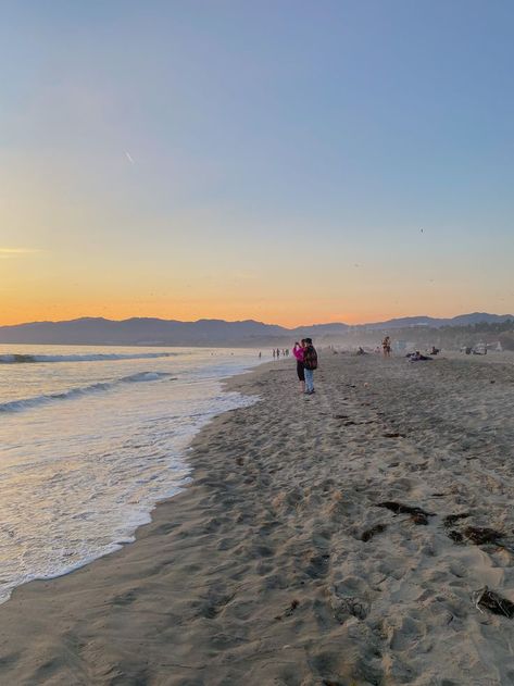 Santa Monica Beach Sunset, Santa Monica College Aesthetic, Los Angeles Aesthetic Beach, California Vision Board, Santa Monica Beach Aesthetic, Going To The Beach Aesthetic, Beach Aesthetic California, La Beach Aesthetic, Malibu Beach Aesthetic