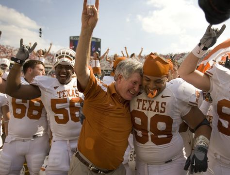 Red River Rivalry 2008 Red River Rivalry, College Vision Board, Only In Texas, Michael Roberts, Texas Football, Ut Austin, College Colors, College Game Days, Dream College