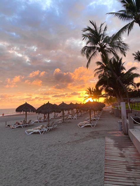 Resort Aesthetic Beach, Sunset In Mexico, Beach Aesthetic Mexico, Beach Mexico Aesthetic, Vacation Aesthetic Mexico, Ensenada Mexico Aesthetic, Mexico Aesthetic Vacation, Puerto Vallarta Mexico Aesthetic, Mexico Aesthetic Pictures