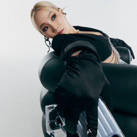 cl icon Cl Photoshoot, Cl Icon, Lee Chaerin