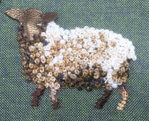 Needle Punching, Sheep Crafts, Animals Embroidery, Dog Embroidery Designs, Cushion Embroidery, Hand Embroidery Projects, Bird Embroidery, Animal Designs, Embroidery Flowers Pattern