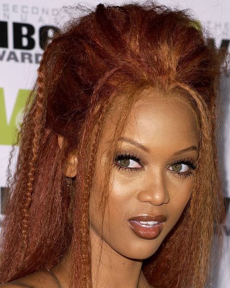 Tyra Banks Hair, Mtv's Downtown, Sleek Blowout, Different Moods, Crimped Hair, Hair References, Queen Makeup, Early 2000s Fashion, Tyra Banks