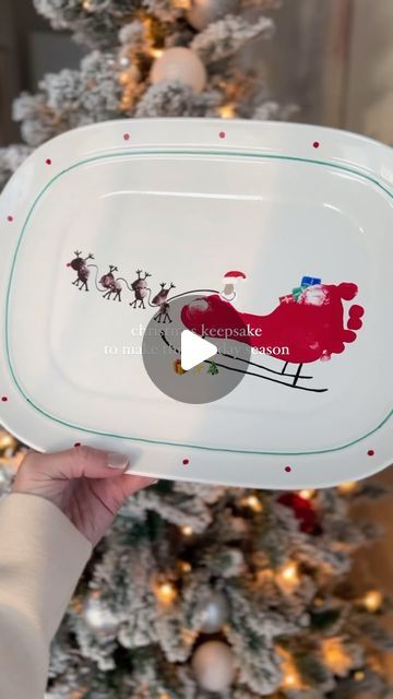 Hallie Ragan on Instagram: "SANTA PLATE 🎅🏼✨🍪 an easy + sweet craft to do this holiday season - you just need an oven/microwave safe plate (we got ours at target last year but could thrift one or even use one you have), acrylic paint and we used sharpies also (but paint pens work just as well if not better).   Then I baked ours at 300° (video was wrong 😬) for 30 minutes placing in the oven to warm up and cool down! 🤍  can also use spray acrylic sealer on top to really set the paint - but would not make it edible. If you want it to be edible, you’d need non toxic paint!   #toddlermom #santaplate #christmascrafts #firsttimemom #holidayswithkids #christmaswithkids" Santa Cookies Plate, Diy Cookie Plate For Santa, Diy Santa Plate Kids, Santa Plates Diy For Kids, Santa Cookie Plate Diy Kids, Diy Cookies For Santa Plate, Christmas Cookie Plates Diy, Santa Plate Ideas, Christmas Plates Diy Kids