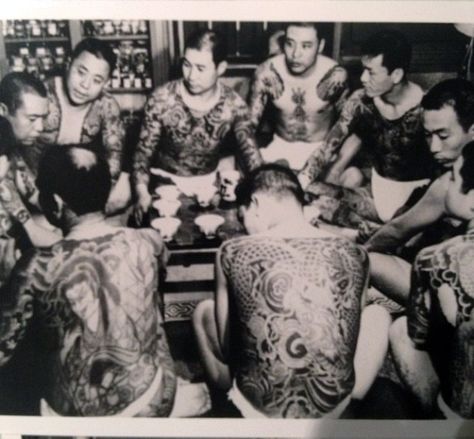 tattoo Historical Tattoos, Bodysuit Tattoos, Tattoos Japanese, Vintage Tattoos, Classical Composers, Maori People, Yakuza Tattoo, Belly Painting, Traditional Japanese Tattoos