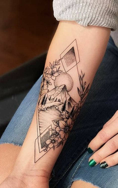 Simple Forearm Tattoos, Forarm Tattoos, Muster Tattoos, Cool Forearm Tattoos, Tattoos Geometric, Forearm Tattoo Women, Arm Sleeve Tattoos, Tattoo Feminina, Sleeve Tattoos For Women