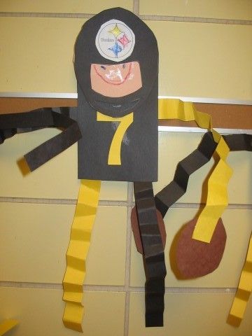 superbowl Superbowl Party Ideas, Super Bowl Crafts, Football Activity, Football Crafts, Who Would Win, Girl Cave, Football Theme, Sport Craft, Center Activities