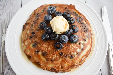 Simply Delicious Low-FODMAP Blueberry Pancakes; Gluten-free, Dairy-free | Rachel Pauls Food Family Meals Easy, Fancy Grilled Cheese Sandwiches, Ibs Diet Plan, Fodmap Food List, Ibs Friendly Food, Rachel Paul, Fancy Grilled Cheese, 5 Day Meal Plan, Low Fodmap Snacks