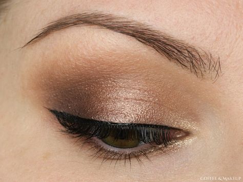 EOTD - Tarte Tartelette in Bloom Eyeshadow Look Tartlette In Bloom, Tarte In Bloom, Tartelette In Bloom Palette, Tartelette In Bloom, Aesthetic Natural, Oval Brush, Blending Eyeshadow, Natural Eyeshadow, Makeup Foundation