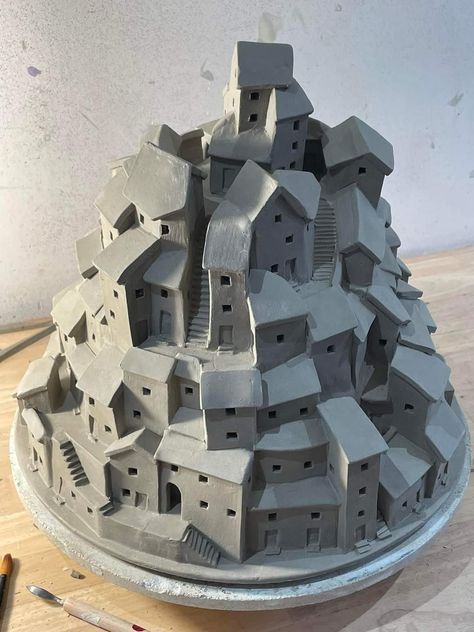 House Sculpture Art, Architecture Clay Model, Clay Mountains Sculpture, Clay Model Architecture, Pottery Architecture, Architecture Pottery, Ceramics Architecture, Clay Buildings, Mountain Sculpture