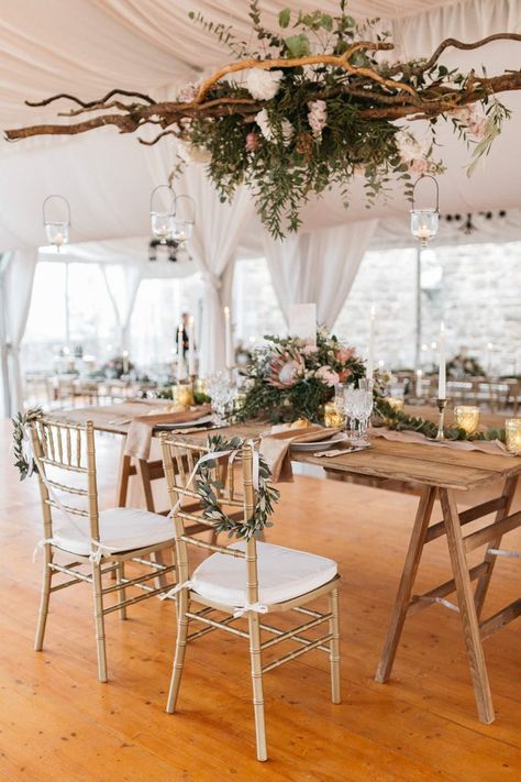 The stunning floral design from this  Tuscan wedding will make your jaw drop | Image by Stefano Santucci Ceiling Decor Wedding, Branch Ceiling, Expensive Flowers, Wedding Motifs, Chic Vintage Brides, Unique Wedding Flowers, Tuscan Wedding, Wedding Floral Centerpieces, Flower Centerpieces Wedding