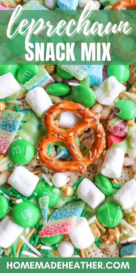 Celebrate St. Patrick's Day with Leprechaun bait snack mix! A delightful blend of sweet & savory, with a free printable for extra charm. Leprechaun Snack Mix Recipe, Leprechaun Bait, Snack Mix Recipe, Rainbow Snacks, Lucky Charms Marshmallows, Lucky Charms Cereal, Holiday Sprinkles, Mini Pretzels, Snack Mix Recipes