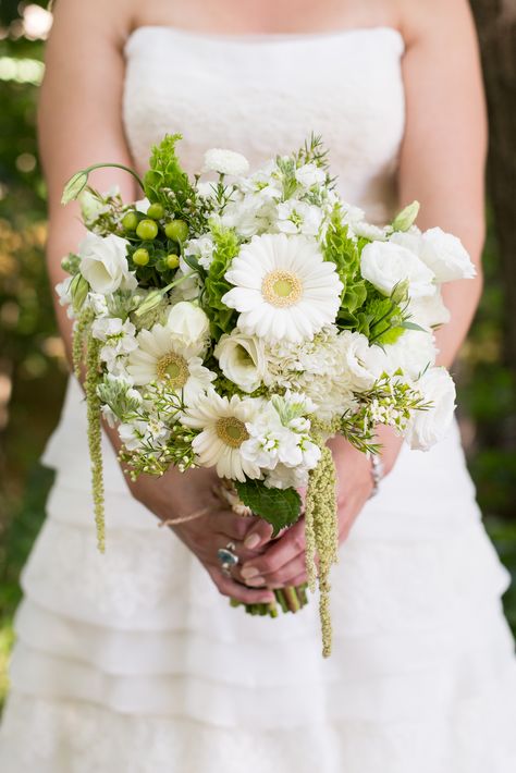 Gerber Daisy Bouquet Wedding, Gerber Daisy Bouquet, White Daisy Bouquet, Daisies Bouquet, Daisy Bouquet Wedding, Gerbera Wedding, Gerbera Daisy Wedding, Gerbera Daisy Bouquet, White Gerbera