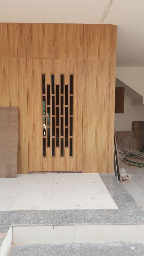 Wooden safety door with natural wood. Saftydoor Wooden Design, Safety Door Design, Wooden Partitions, Bedroom Redesign, Safety Door, Door Detail, Cnc Design, Door Design Interior, Main Door Design